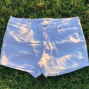 cool white high waisted denim shorts